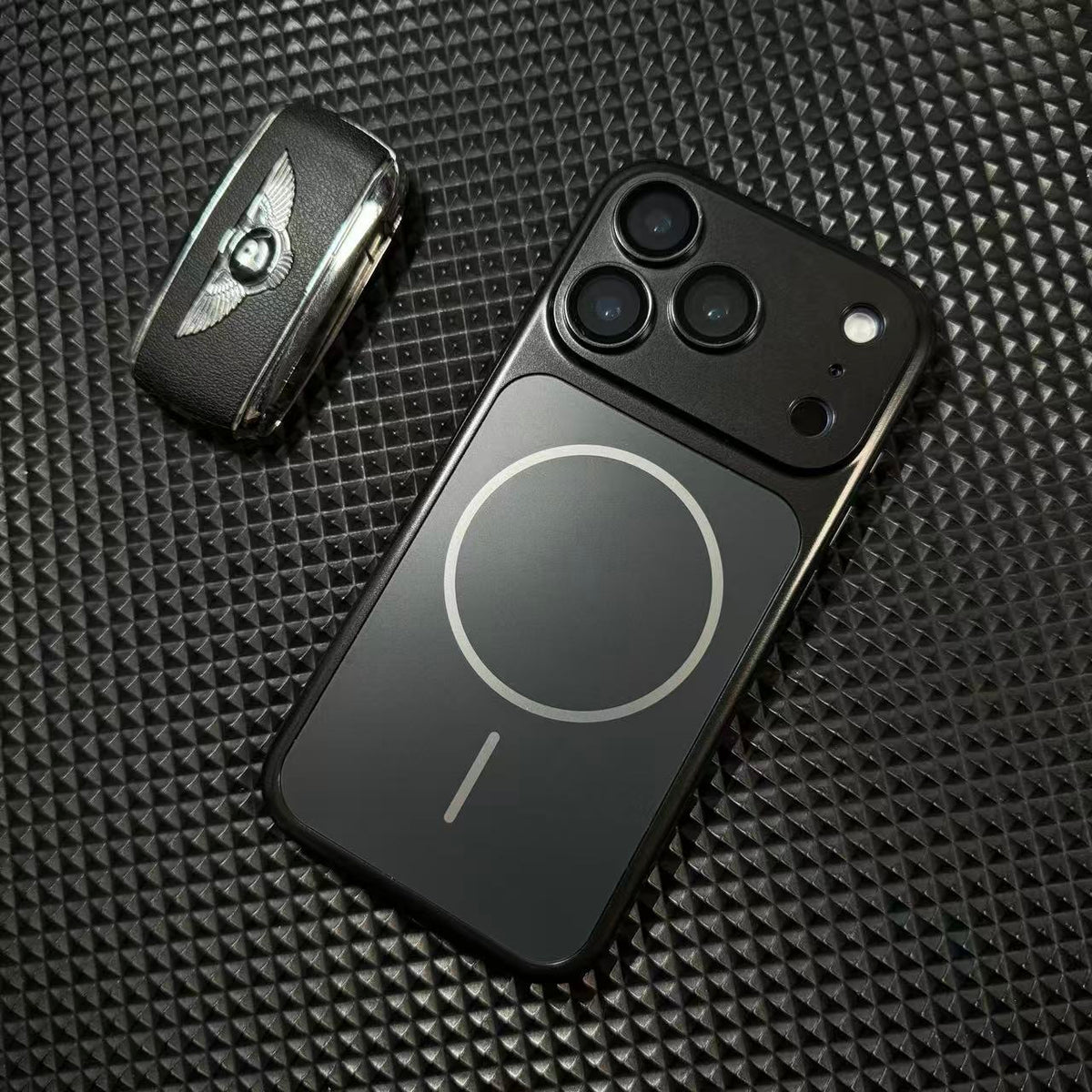 Original colour magnetic suction cover